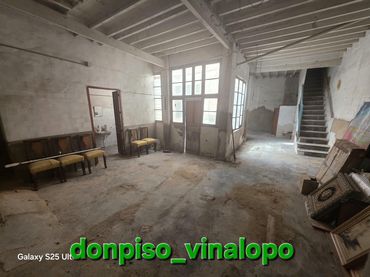 Bajo en venta en Plaza Castelar - Mercado Central
