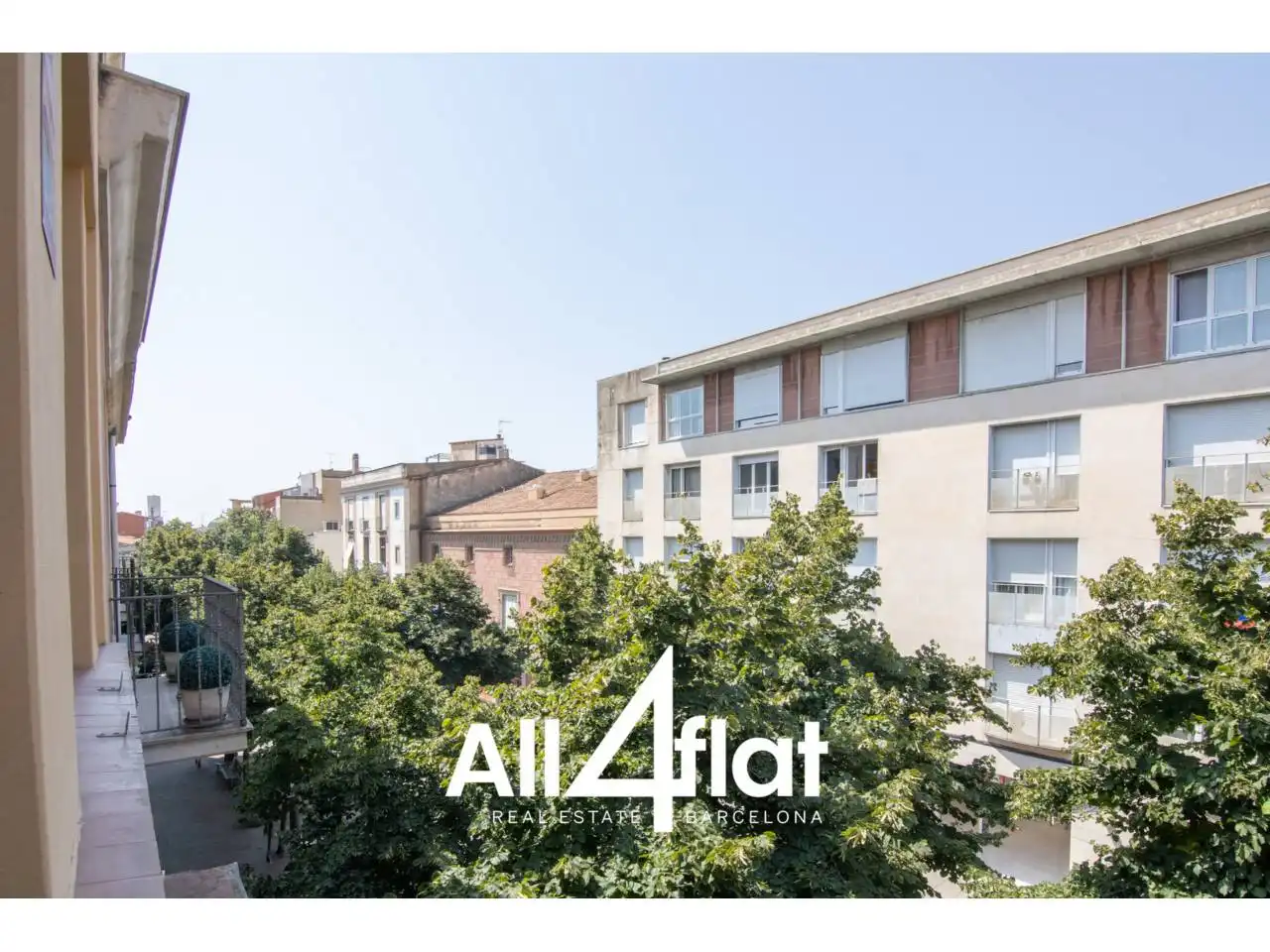 Außenansicht von Maisonette zur Miete in Mataró mit Klimaanlage und Parkett