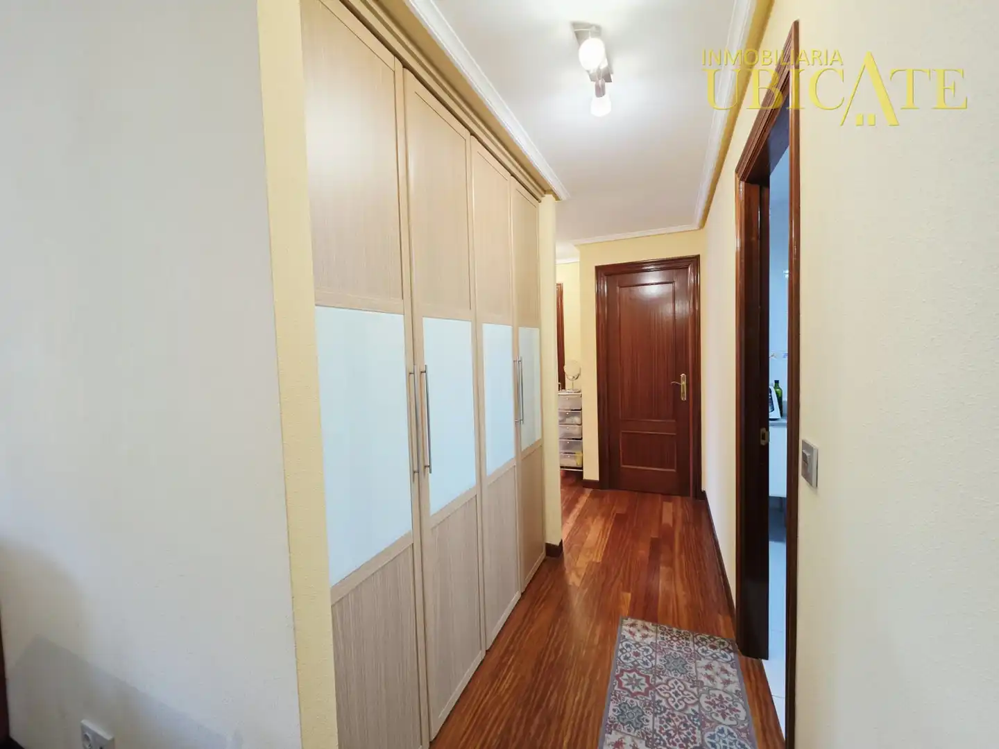 Piso en venta en Castro-Urdiales con Calefacción, Parquet y Terraza