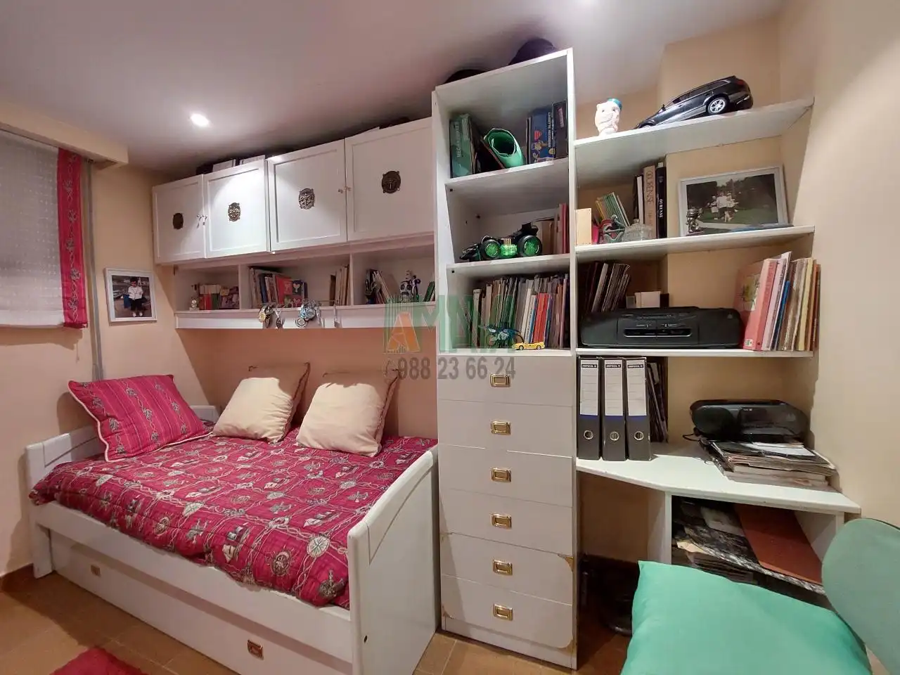 Habitación de Casa adosada en venta en Ourense Capital  con Calefacción