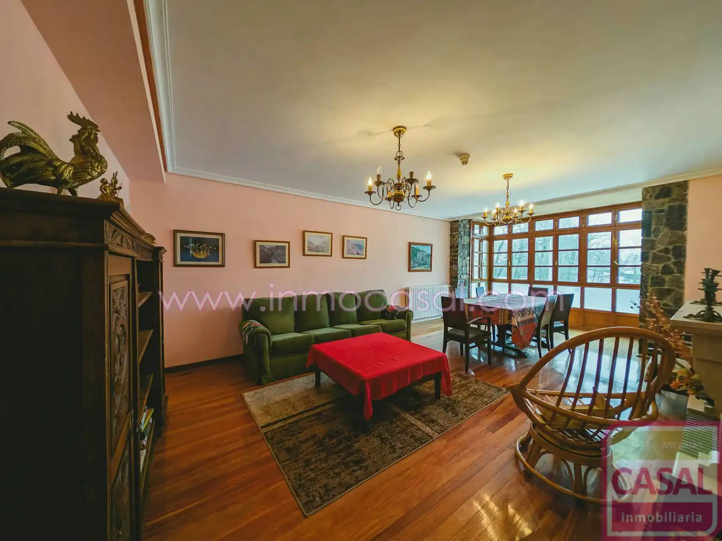 Sala de estar de Casa o chalet en venta en León Capital  con Calefacción, Trastero y Amueblado