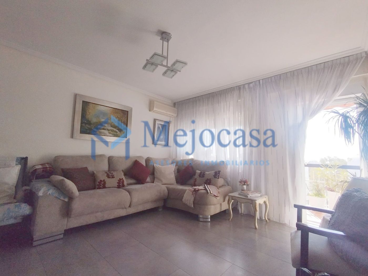 Sala d'estar de Pis en venda en  Madrid Capital amb Aire condicionat, Calefacció i Terrassa