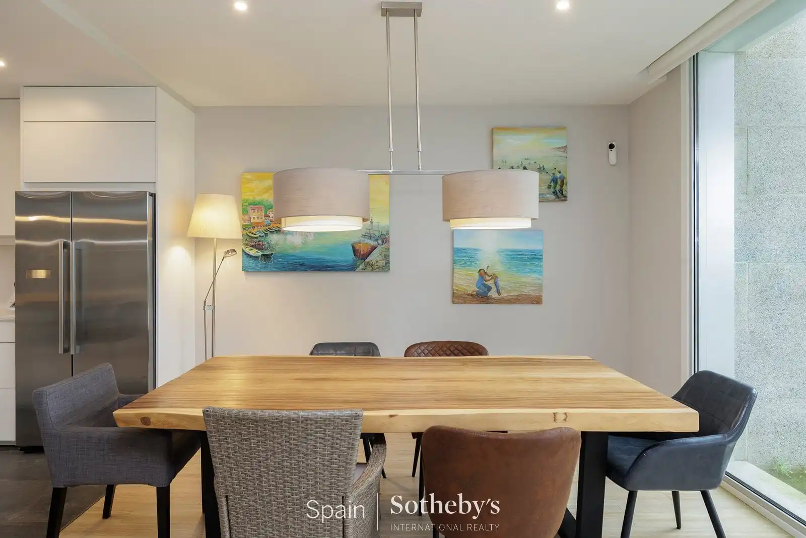 Comedor de Casa adosada en venta en Pontevedra Capital  con Aire acondicionado, Jardín privado y Terraza