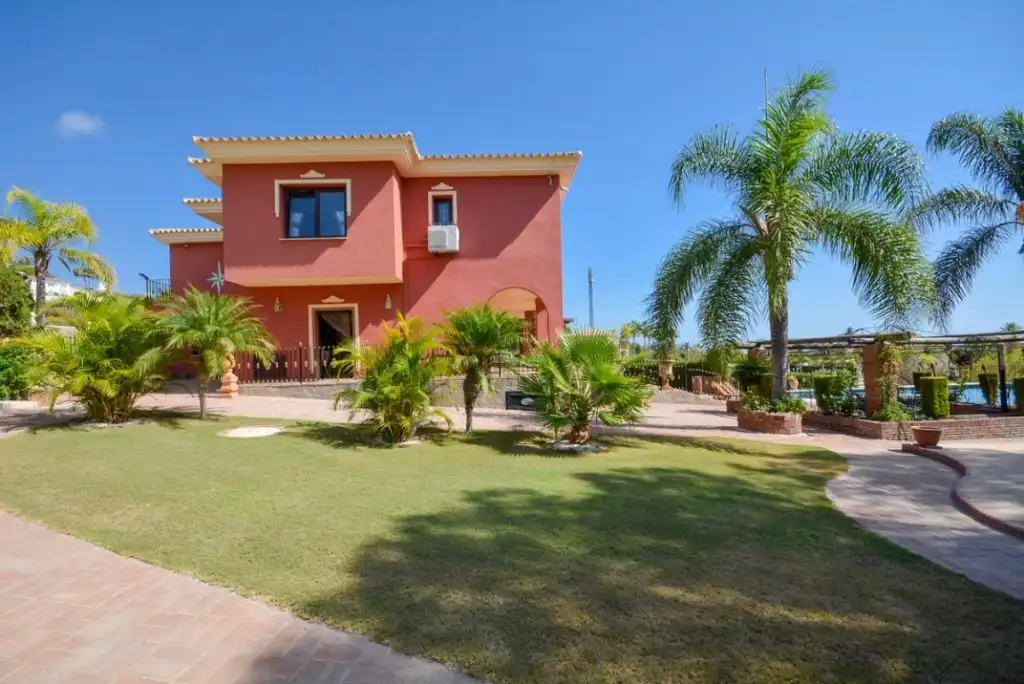 Villa con piscina in vendita a La Capellanía - El Higuerón, imagen 4