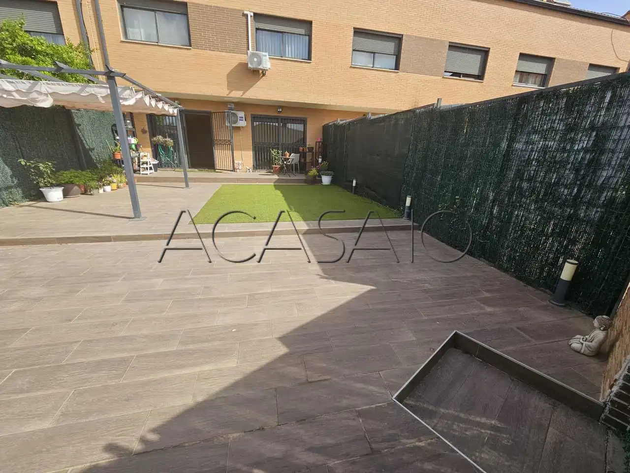 Terrassa de Casa adosada en venda en El Viso de San Juan amb Aire condicionat, Calefacció i Traster