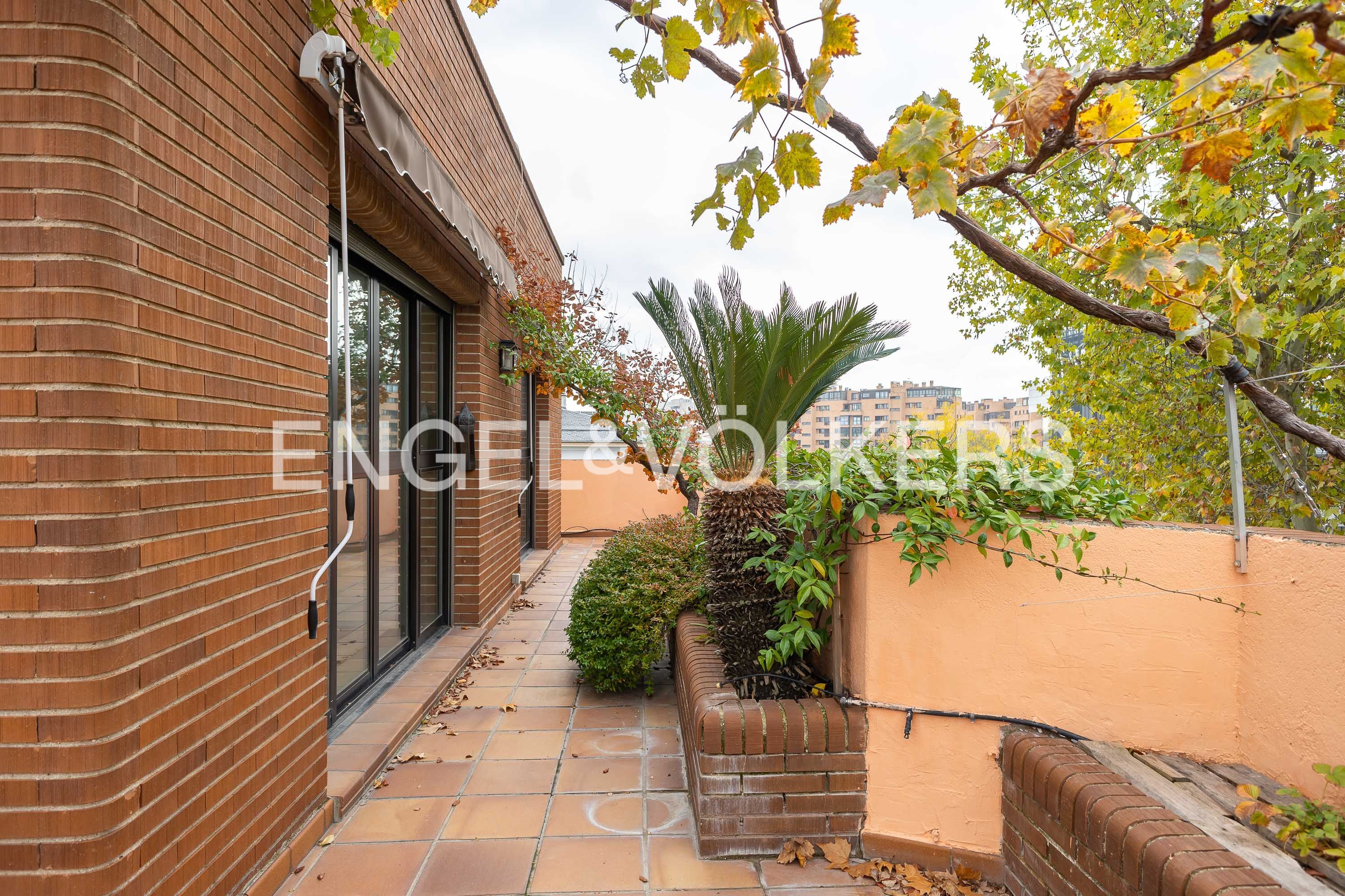 Terrassa de Àtic de lloguer en  Madrid Capital amb Aire condicionat, Calefacció i Terrassa