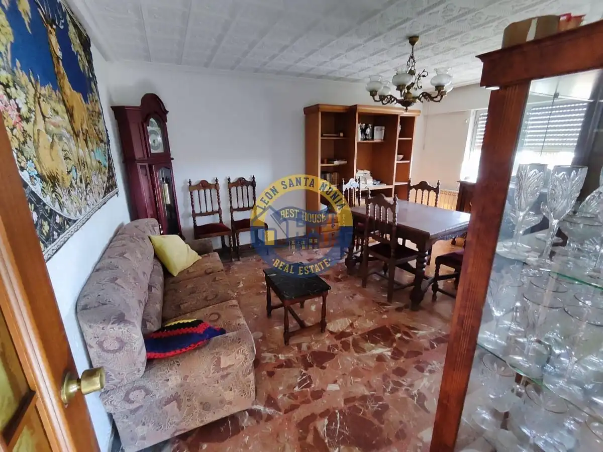 Casa en venda a Trobajo del Camino, imagen 5