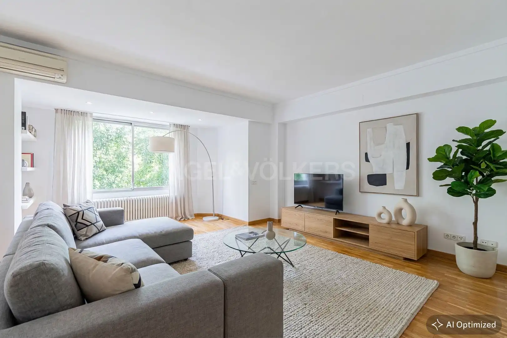 Piso con terraza en venta en Eixample