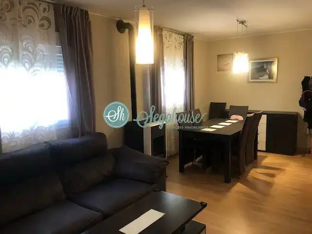 Living room of Flat for sale in Segovia  with Heating, Storage room and Furnished