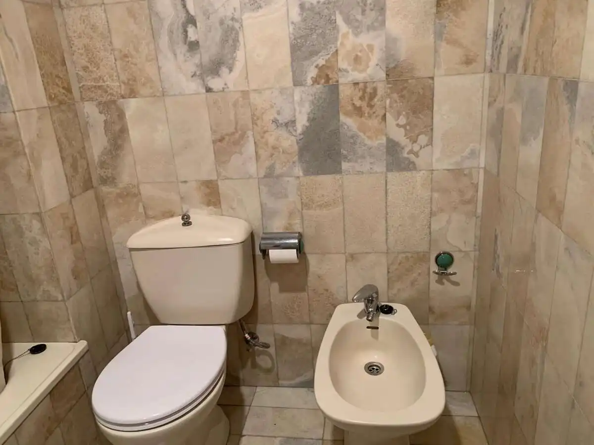 Baño de Piso en venta en Bilbao  con Calefacción, Terraza y Trastero