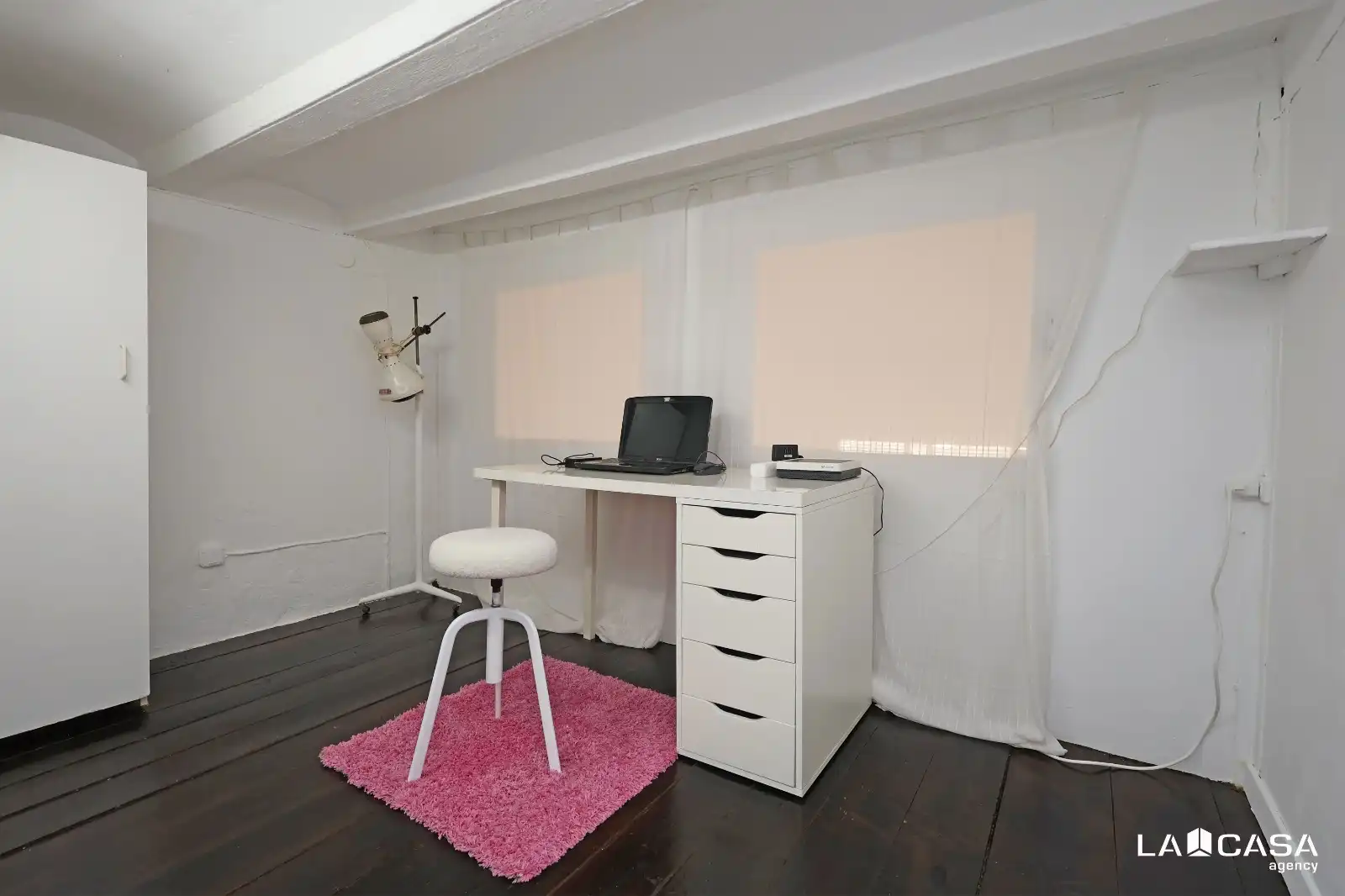 Business premises for transfer in Carrer de Blai, imagen 13