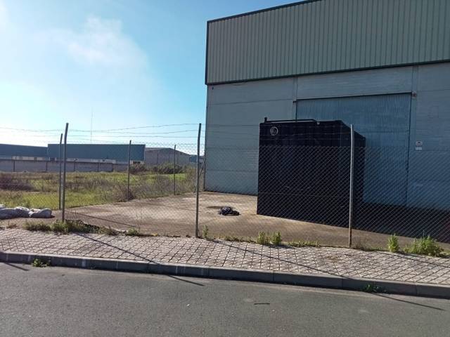 Nave industrial en Venta en Guillena pueblo