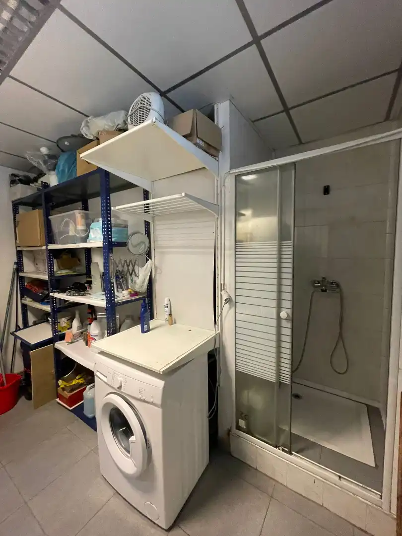 Baño de Local en venta en Valle de Trápaga-Trapagaran con Aire acondicionado, Terraza y Amueblado