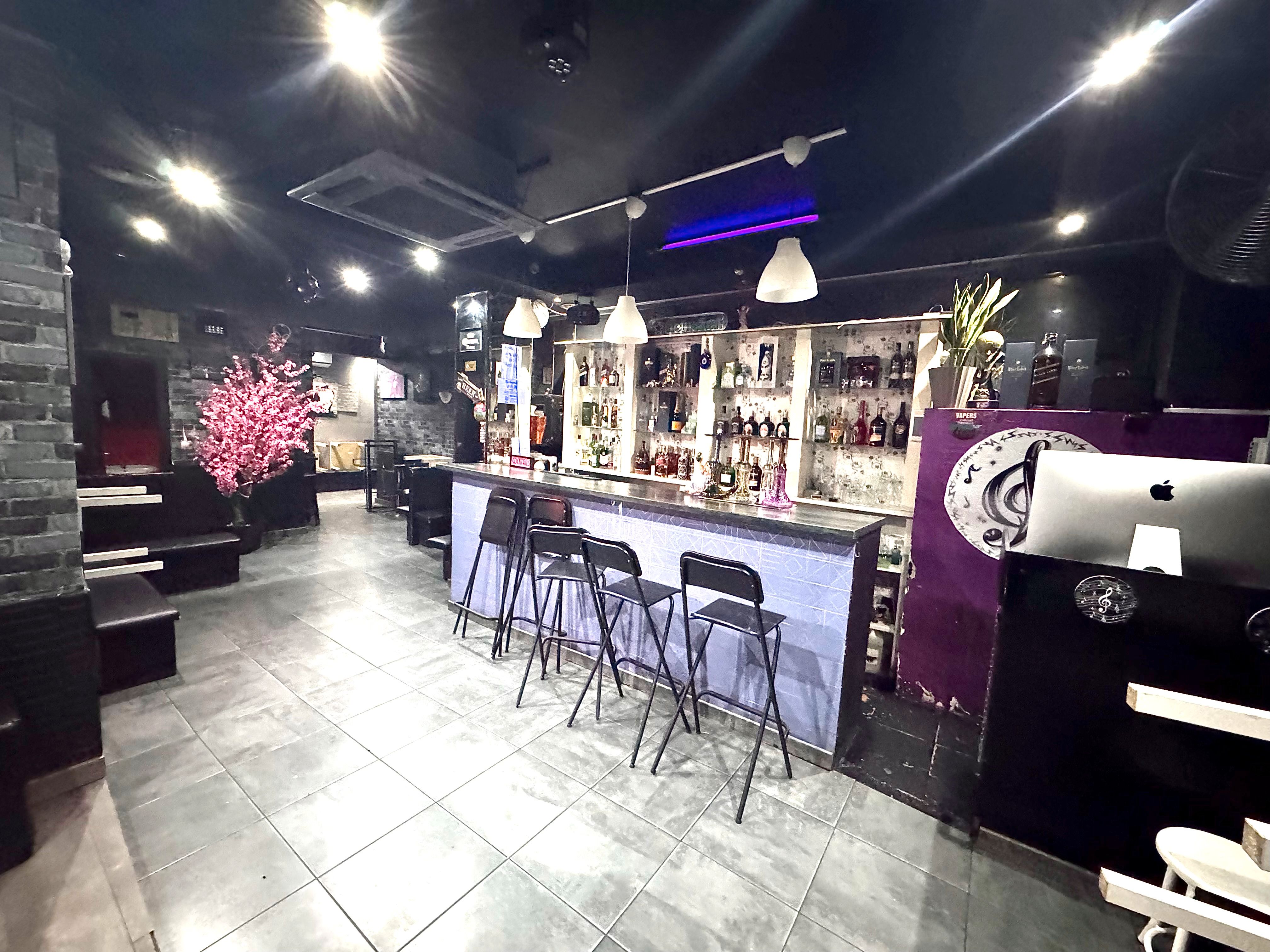 Premises for sale in  Madrid Capital  with Air Conditioner, Furnished and Alarm