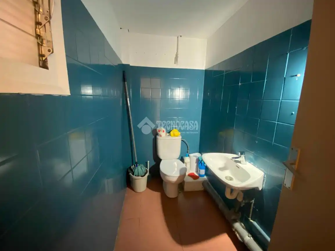 Badezimmer von Geschaftsraum zur Miete in L'Hospitalet de Llobregat mit Klimaanlage