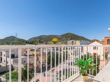 Apartment with balcony for sale in Pedanías Este