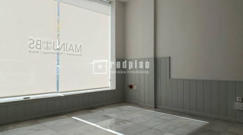 Photo 4 of Premises for rent in De Antonio Chacón, La Luz - El Torcal, Málaga Capital