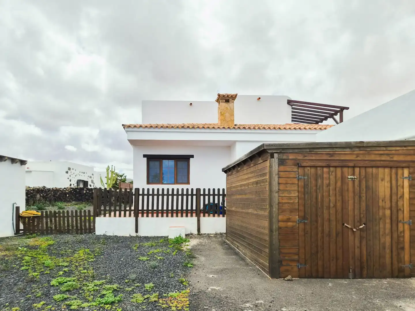 Exterior view of Houses for sale in La Oliva