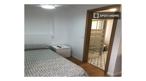 Foto 2 de Piso de alquiler en Ciutat Jardí, Valencia Capital