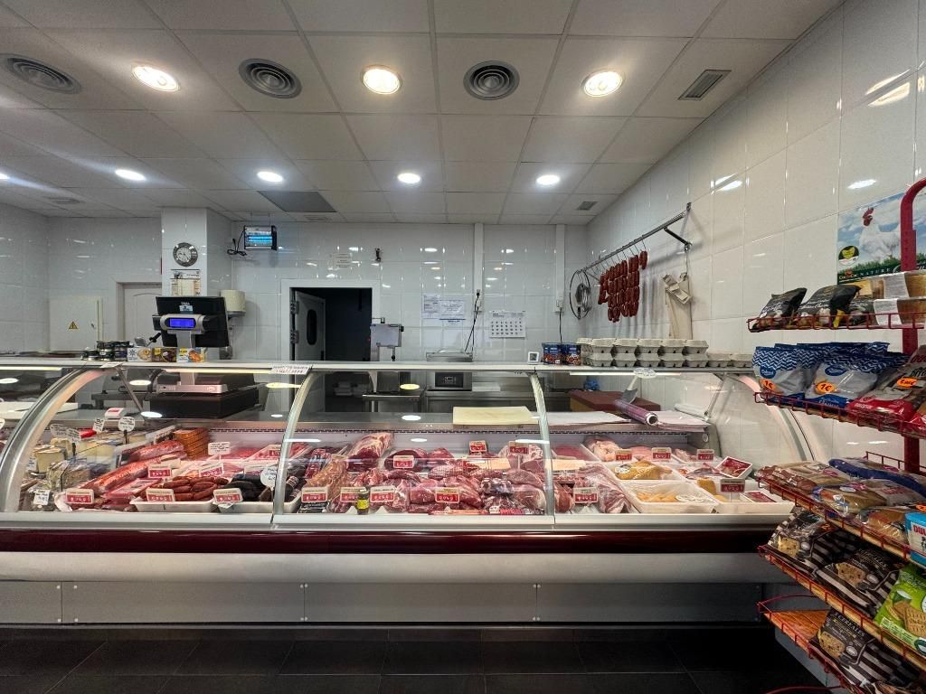 Premises for sale in Los Corrales de Buelna   with Furnished