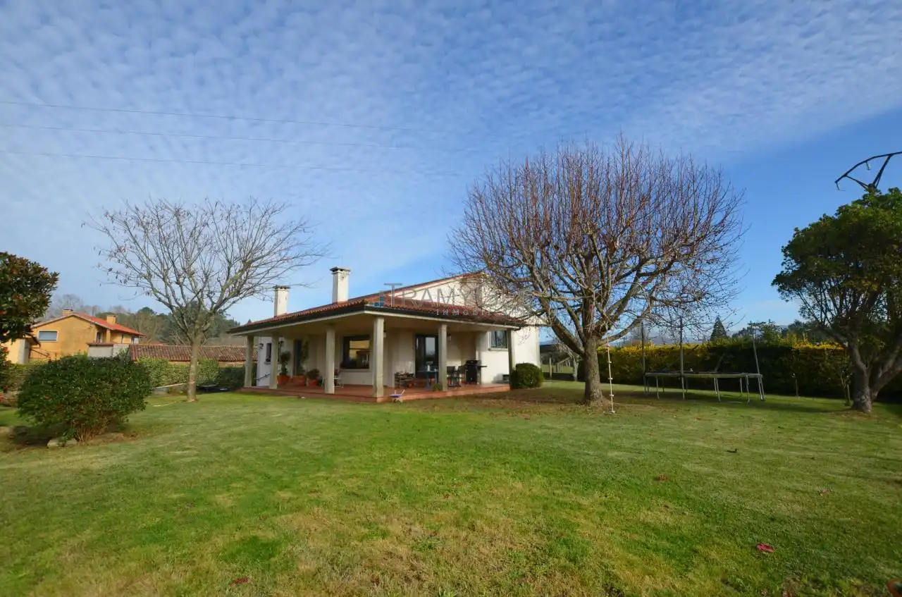 Jardín de Casa o chalet en venta en Tomiño con Calefacción, Jardín privado y Terraza