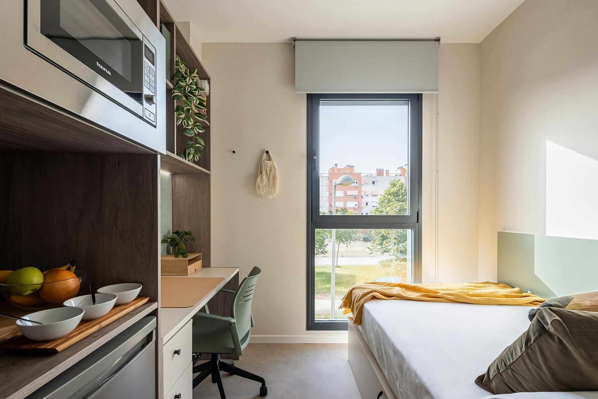Bedroom of Flat to share in Getafe  with Air Conditioner, Heating and Private garden