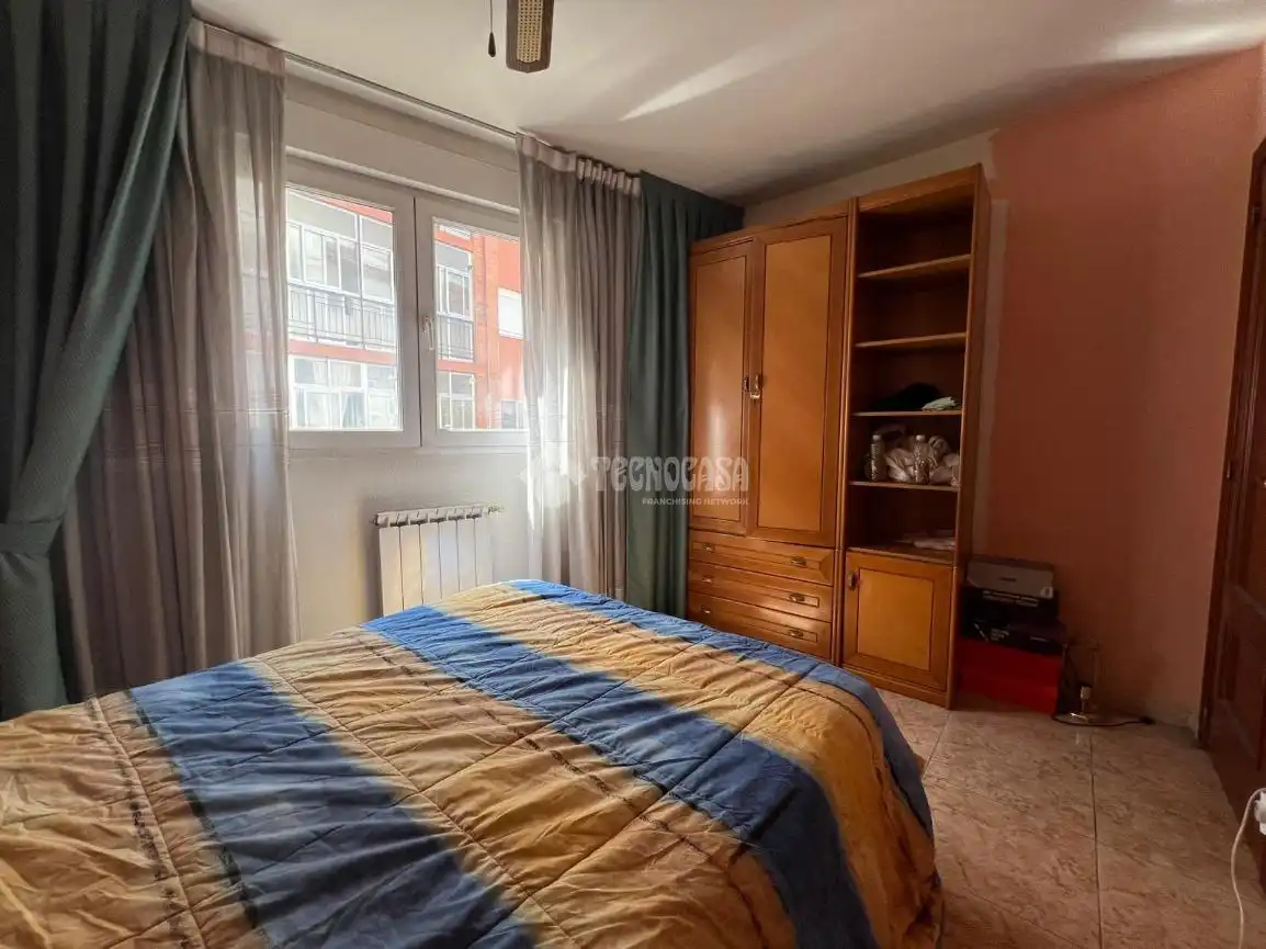 Bedroom of Flat for sale in Valladolid  with Heating and Terrace