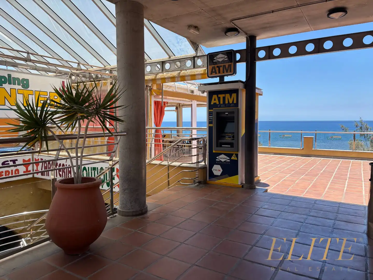 Commercial properties for sale in San Bartolomé de Tirajana  with Air Conditioner