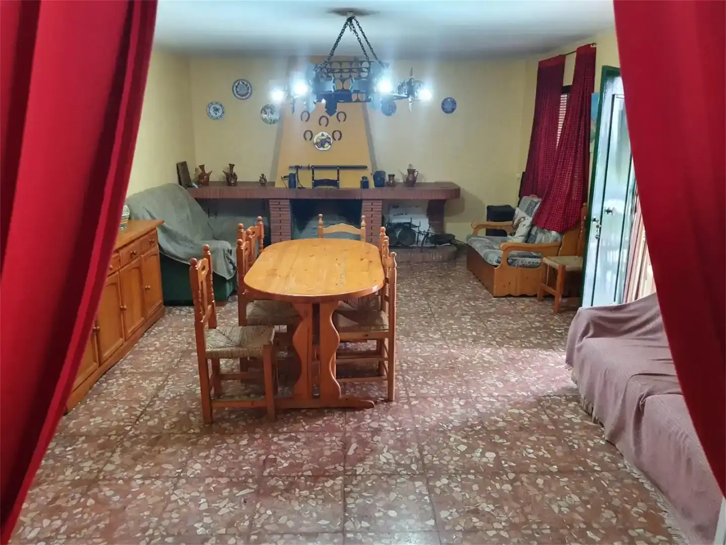 Menjador de Finca rústica en venda en La Carolina amb Piscina, Moblat i Forn