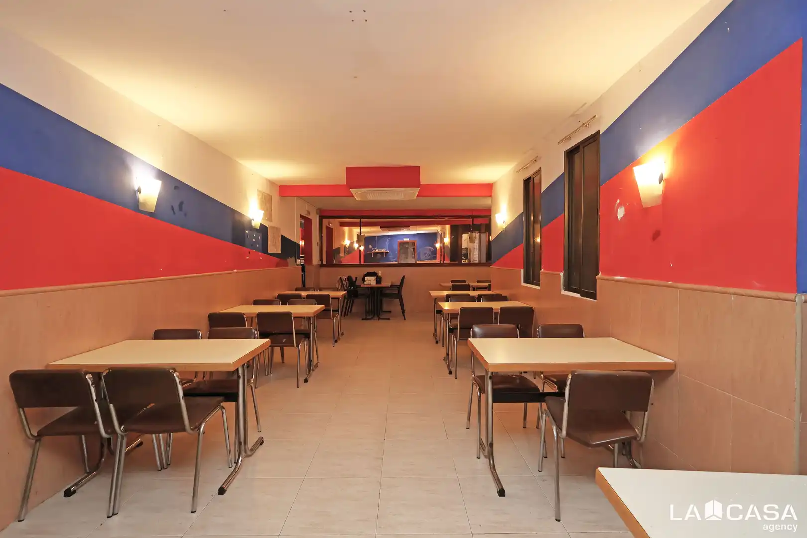 Local comercial en venta en Carrer de Lleida, imagen 3