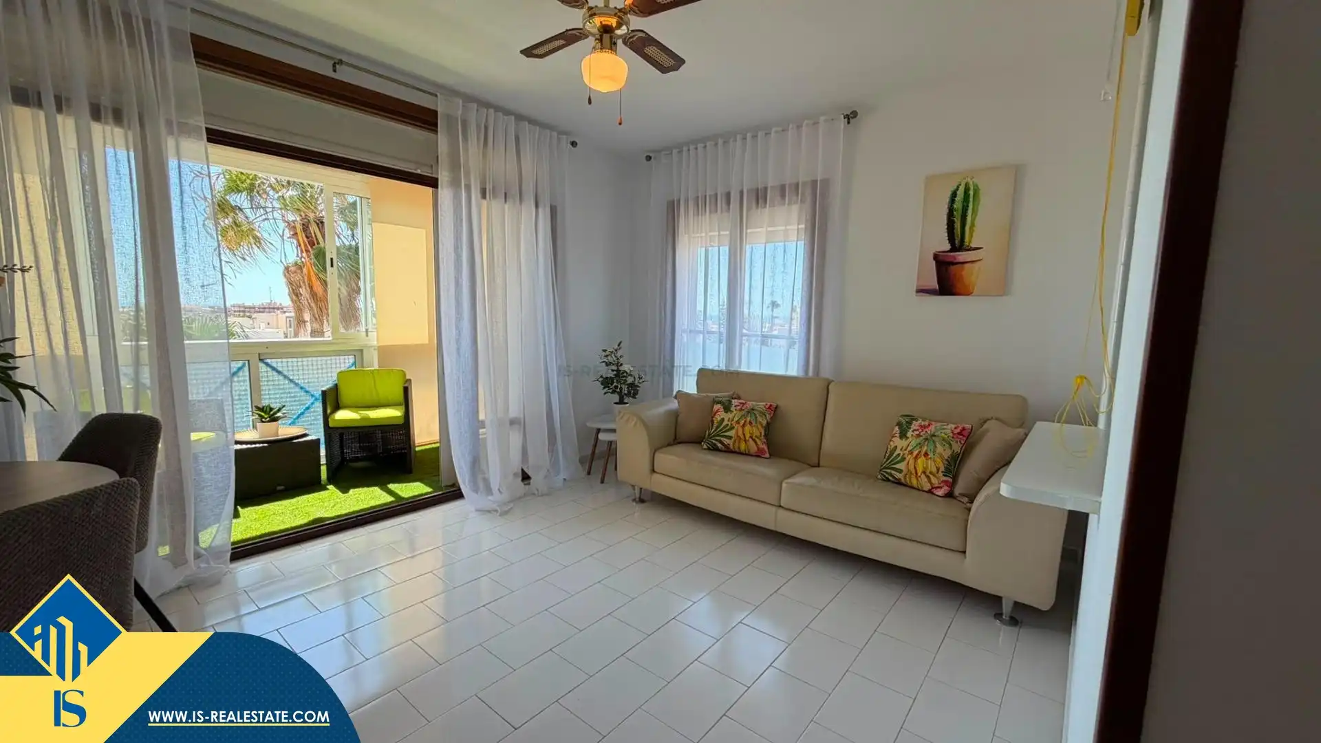 Piso con terraza en venta en Nueva Torrevieja - Aguas Nuevas
