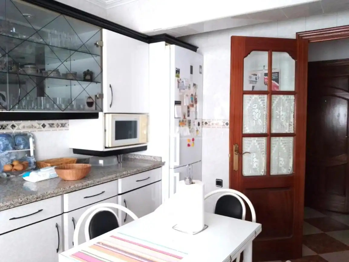 Cocina de Piso en venta en Sevilla con Aire acondicionado, Terraza y Amueblado