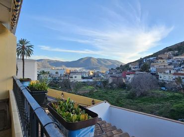 Piso con balcón en venta en Berja