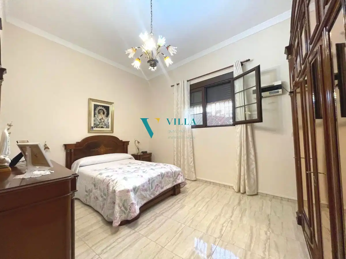 Habitación de Casa o chalet en venta en Alcalá de Guadaira con Aire acondicionado