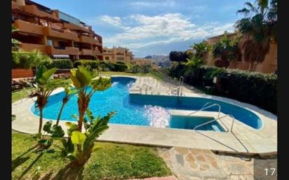 Vista exterior de Apartament en venda en Mijas amb Terrassa i Piscina