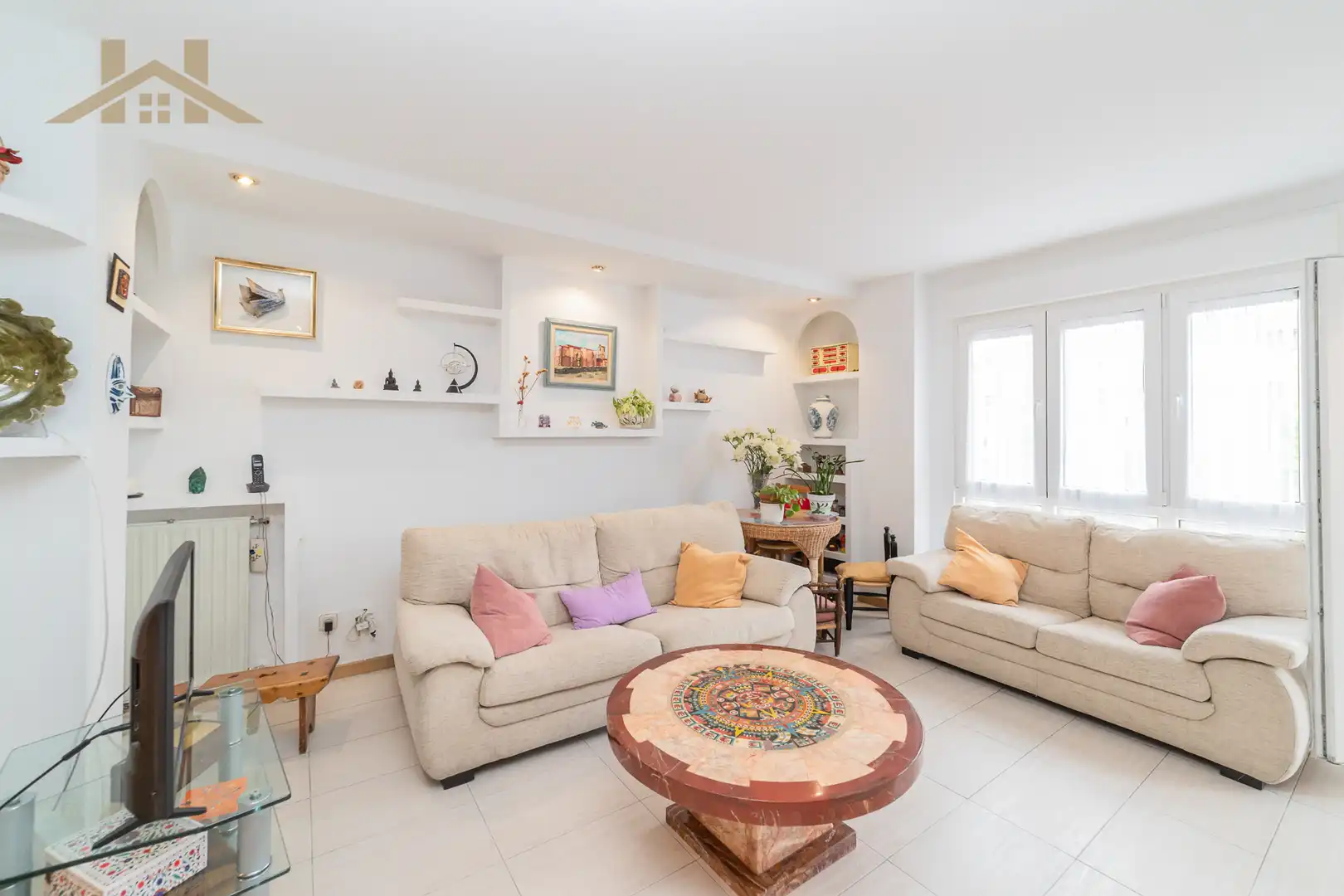 Piso con balcón en venta en Avenida de Viñuelas, imagen 2