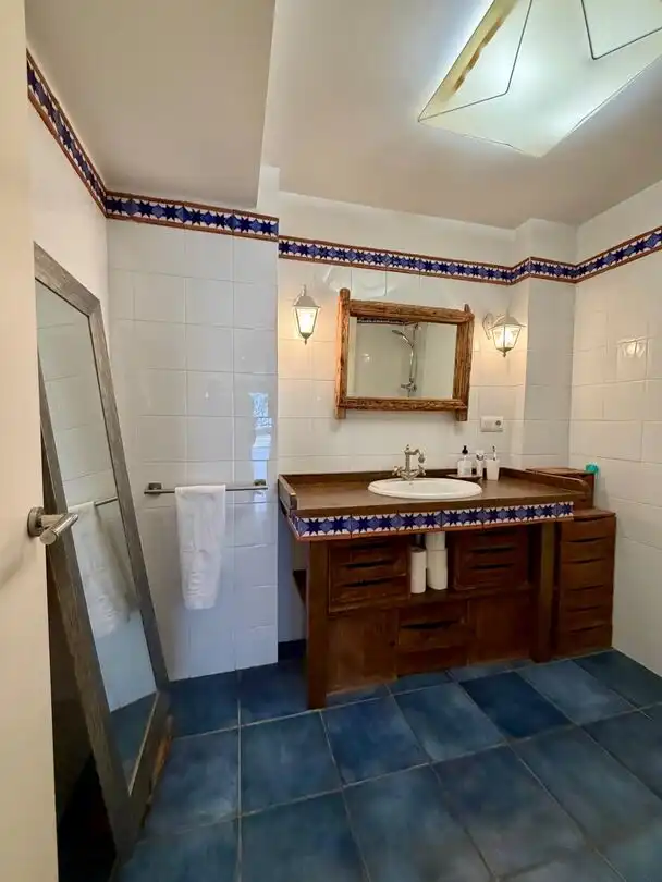 Baño de Piso en venta en Sopela con Calefacción