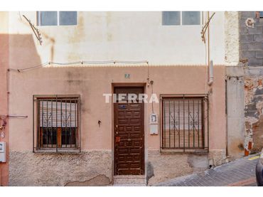 Casa a schiera in vendita a Calle Cid Campeador