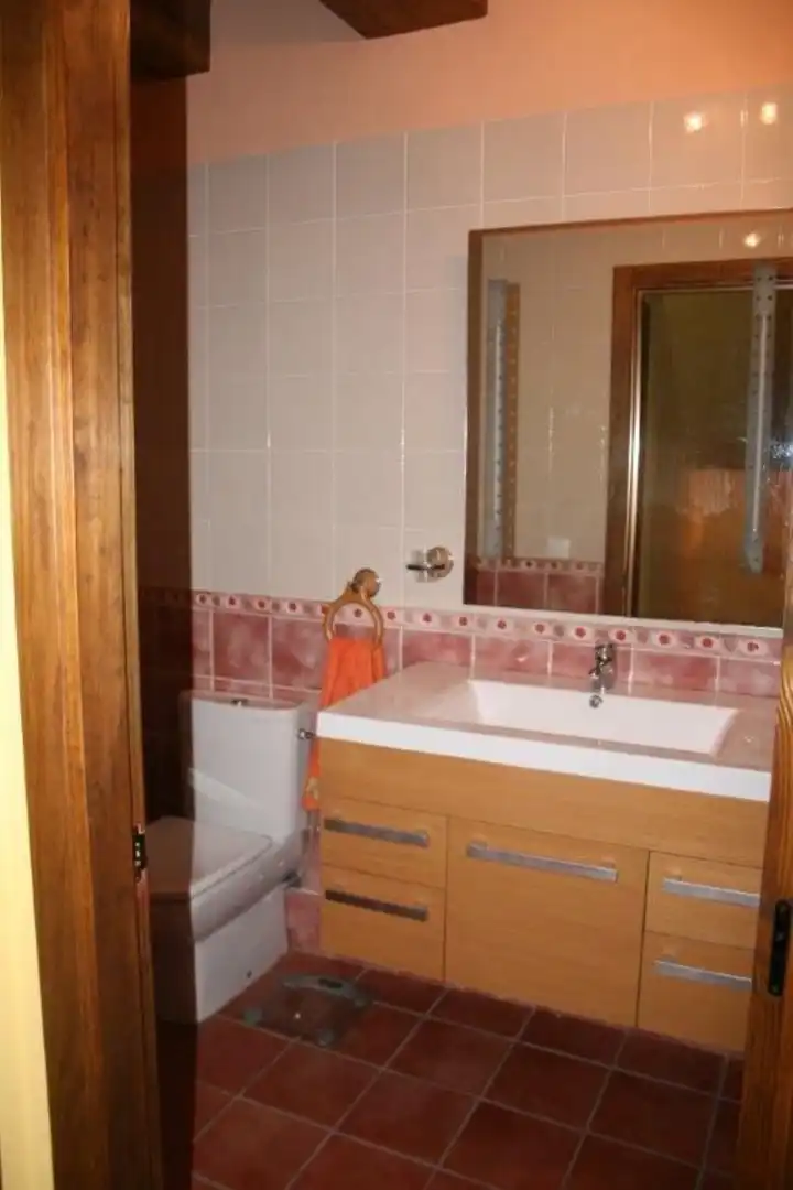Badezimmer von Einfamilien-Reihenhaus zum Verkauf in Morella mit Terrasse, Abstellraum und Möbliert