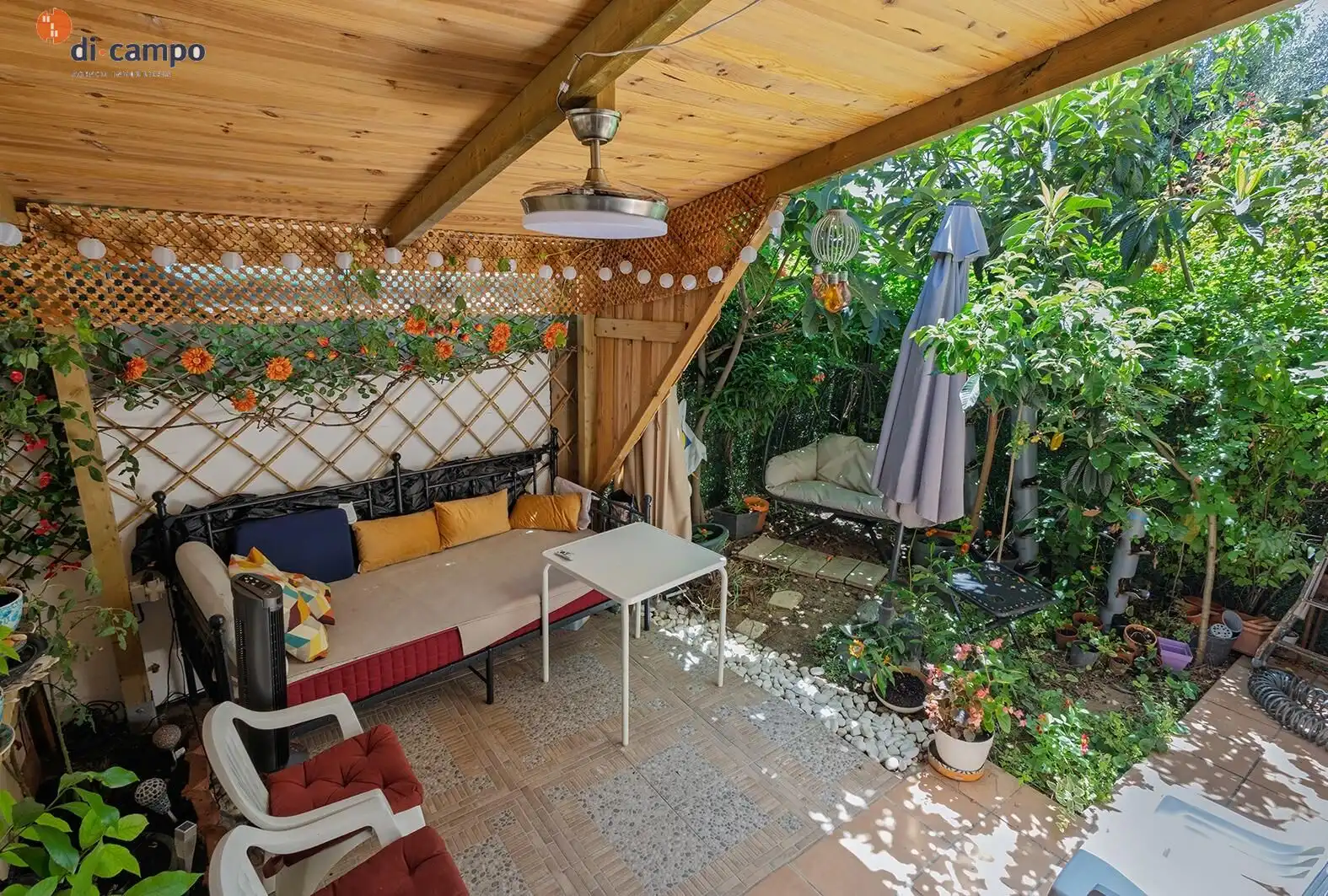 Terraza de Casa adosada en venta en Fuensaldaña con Calefacción