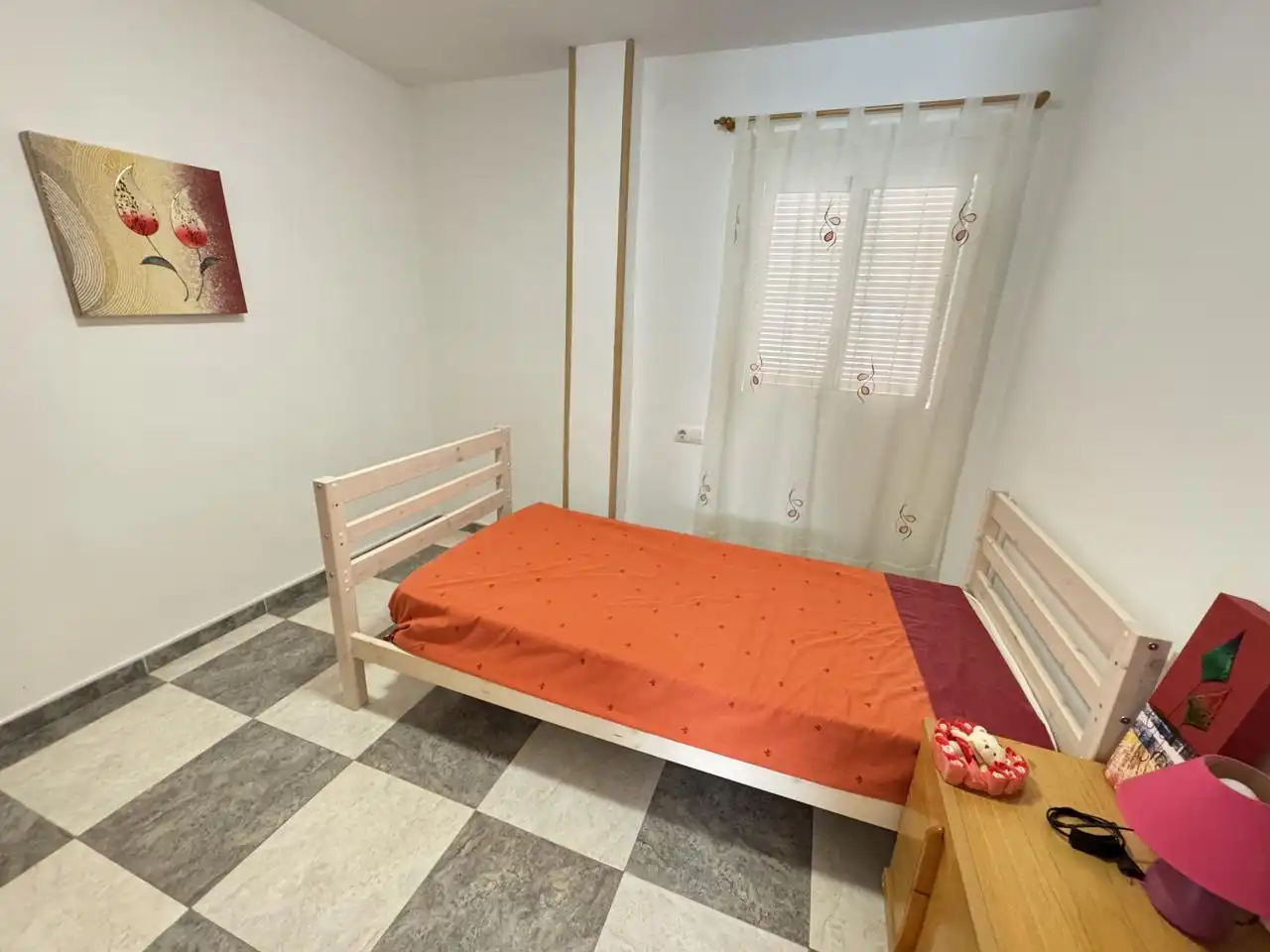 Dormitori de Casa o xalet en venda en Oliva amb Aire condicionat