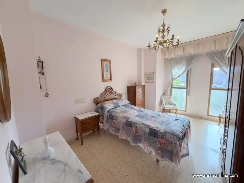 Habitación de Piso en venta en Valencia con Aire acondicionado, Calefacción y Horno