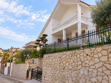 Chalet en venta en La Miranda - Can Candeler