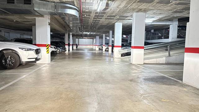 Garaje en Venta en  EXTREMADURA, 15 en Centre