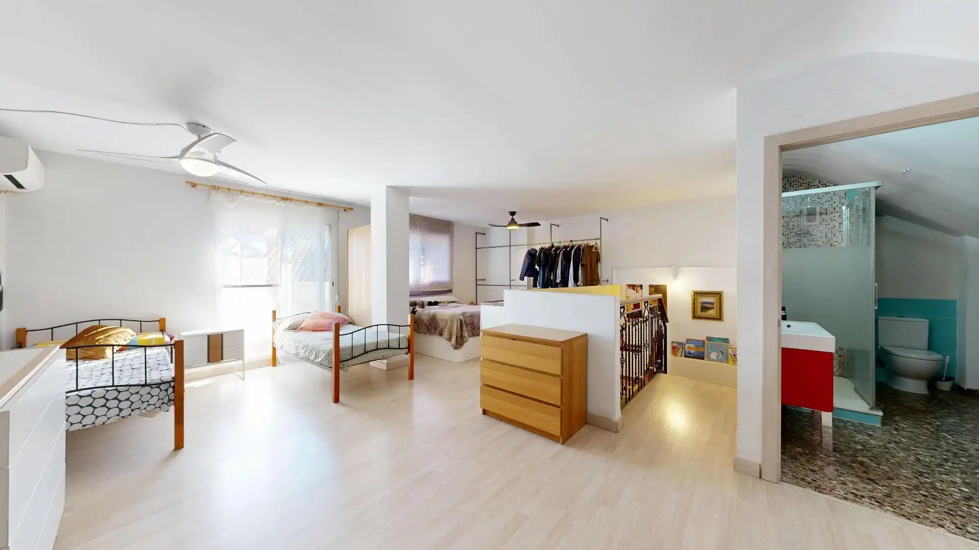 Schlafzimmer von Dachboden zum Verkauf in Valencia mit Terrasse