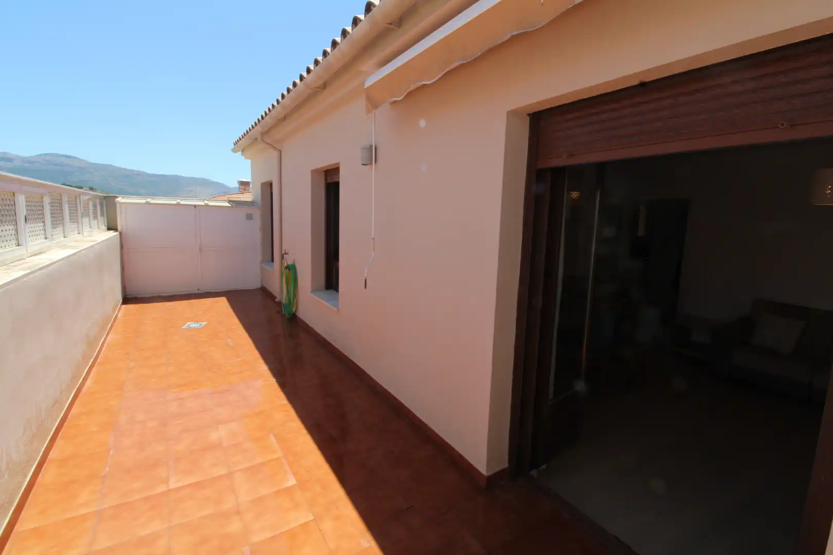 Exterior view of Attic for sale in Ronda  with Terrace and Furnished