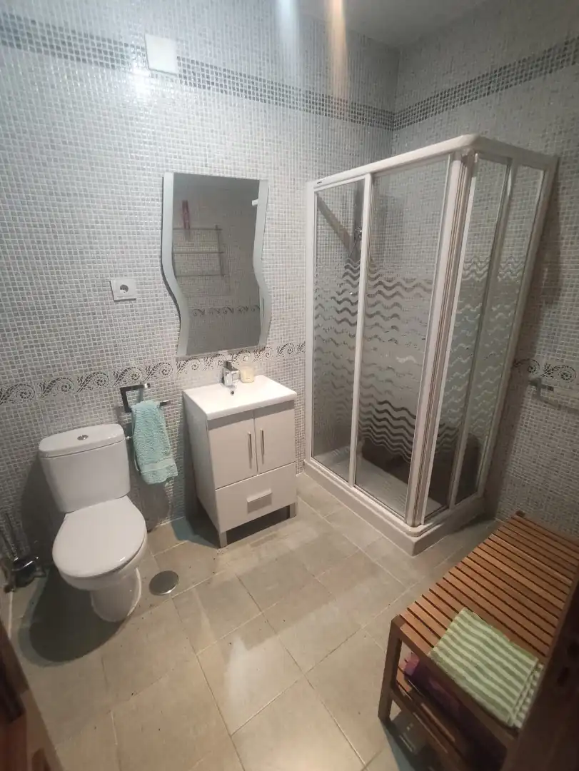 Baño de Casa adosada en venta en Casarrubios del Monte con Calefacción, Jardín privado y Terraza