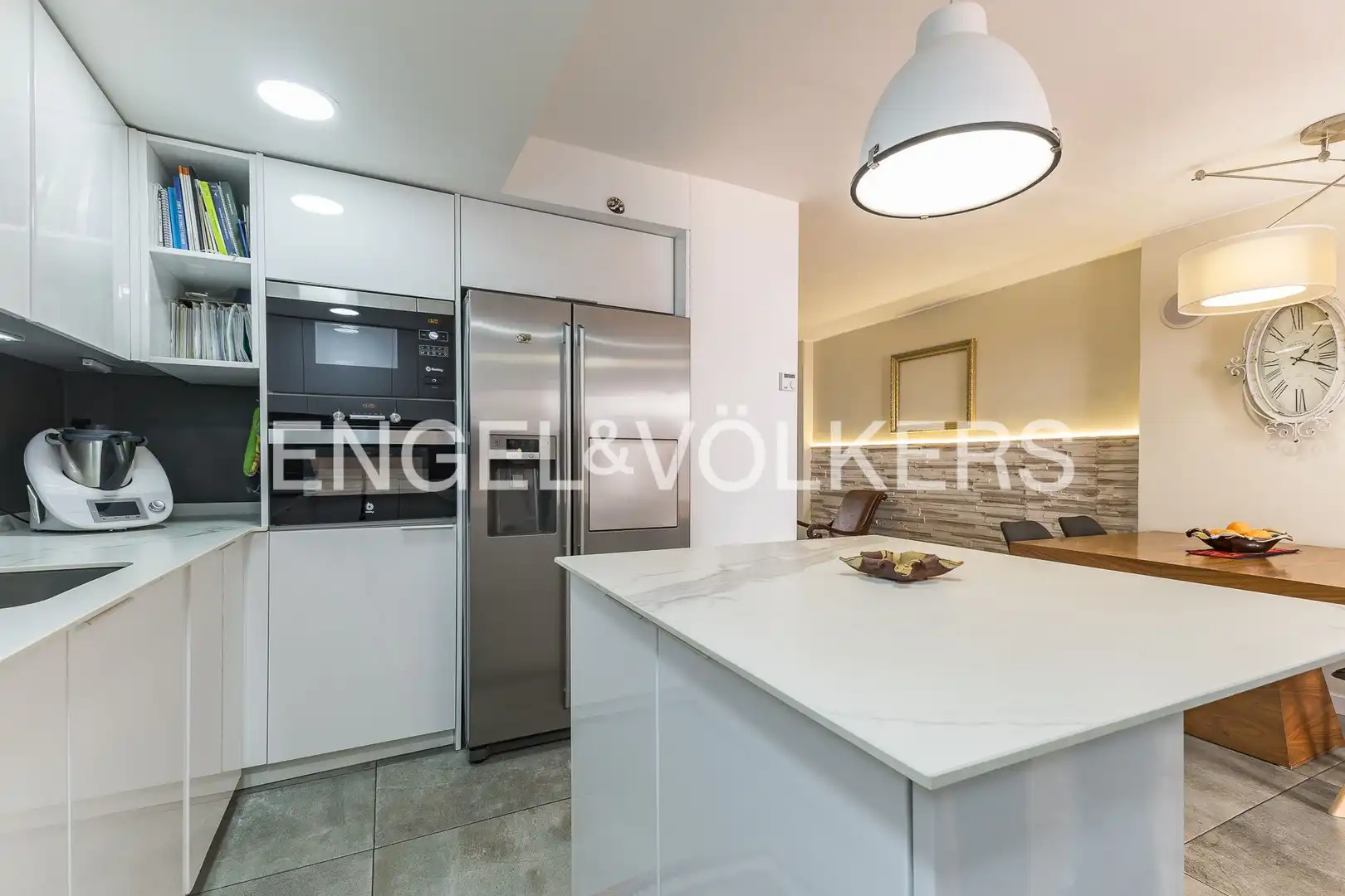 Cuina de Apartament en venda en Barcelona amb Aire condicionat, Calefacció i Terrassa