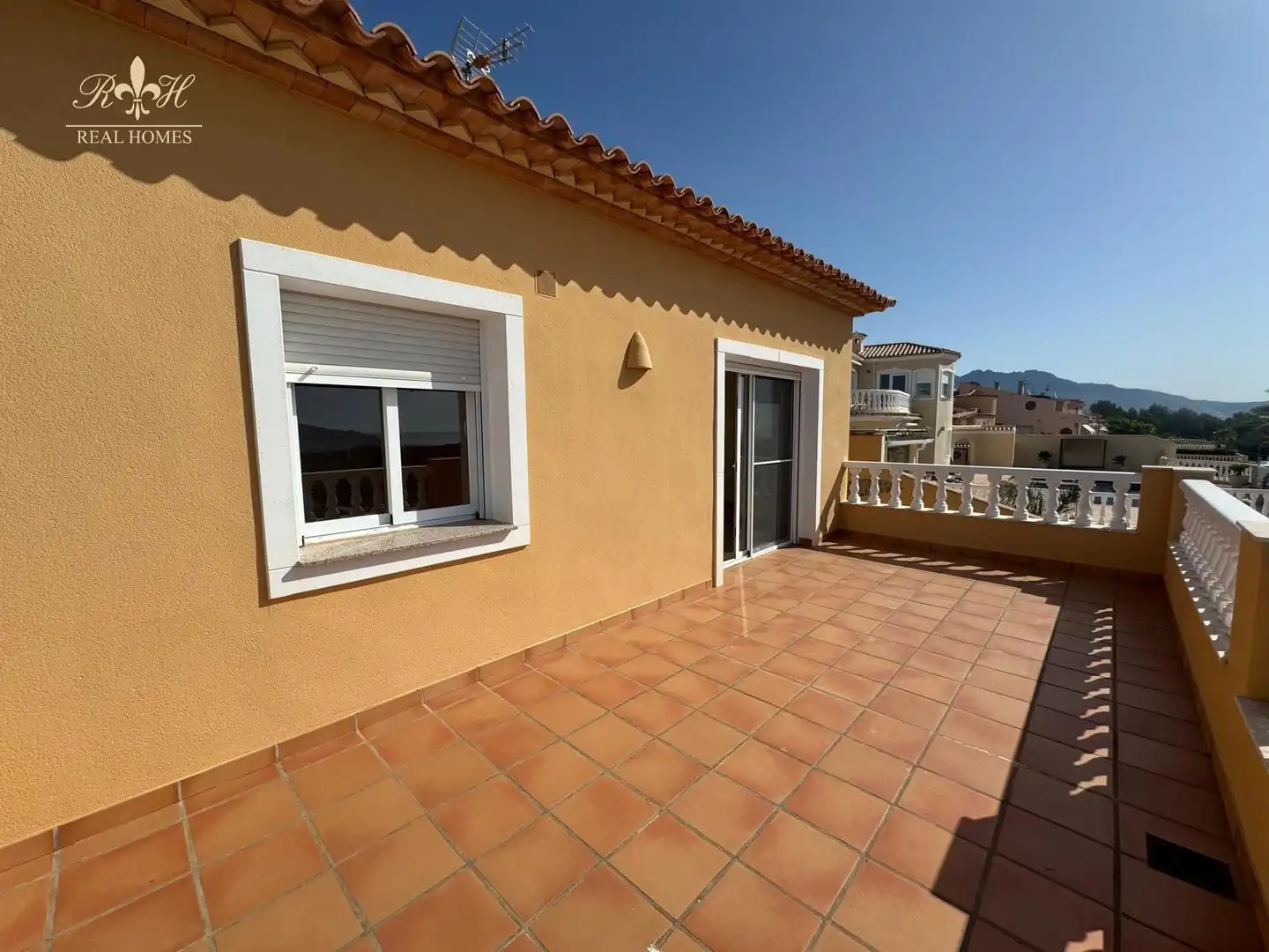 Terrace of Houses for sale in L'Alfàs del Pi  with Air Conditioner, Heating and Swimming Pool