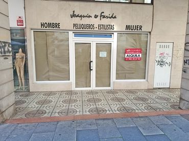 Local comercial en alquiler en Plaza de la Constitución 7